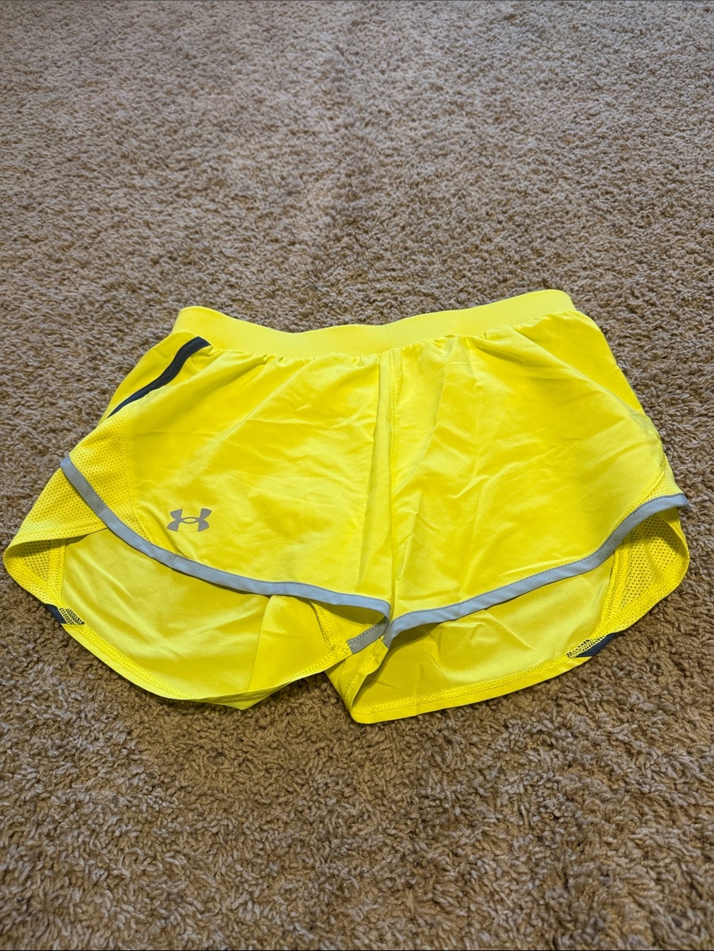 Women’s Yellow Under Armour Loose Fit Running Shorts Size S